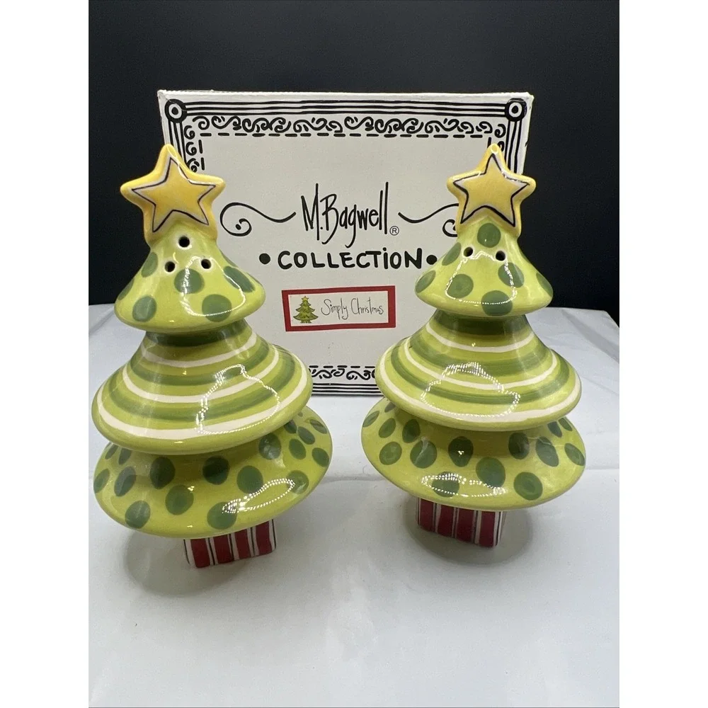 Retired Mandy M Bagwell Collection Simply Christmas Christmas Tree Salt & Pepper